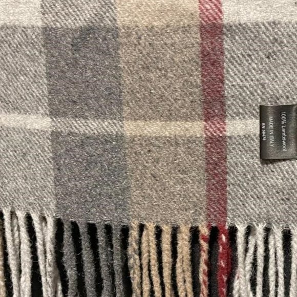 SUPER NICE NWT 100 % LAMBSWOOL MADE IN ITALY SCARF / ITALIAN WOOLLEN TREASURES - Picture 5 of 10